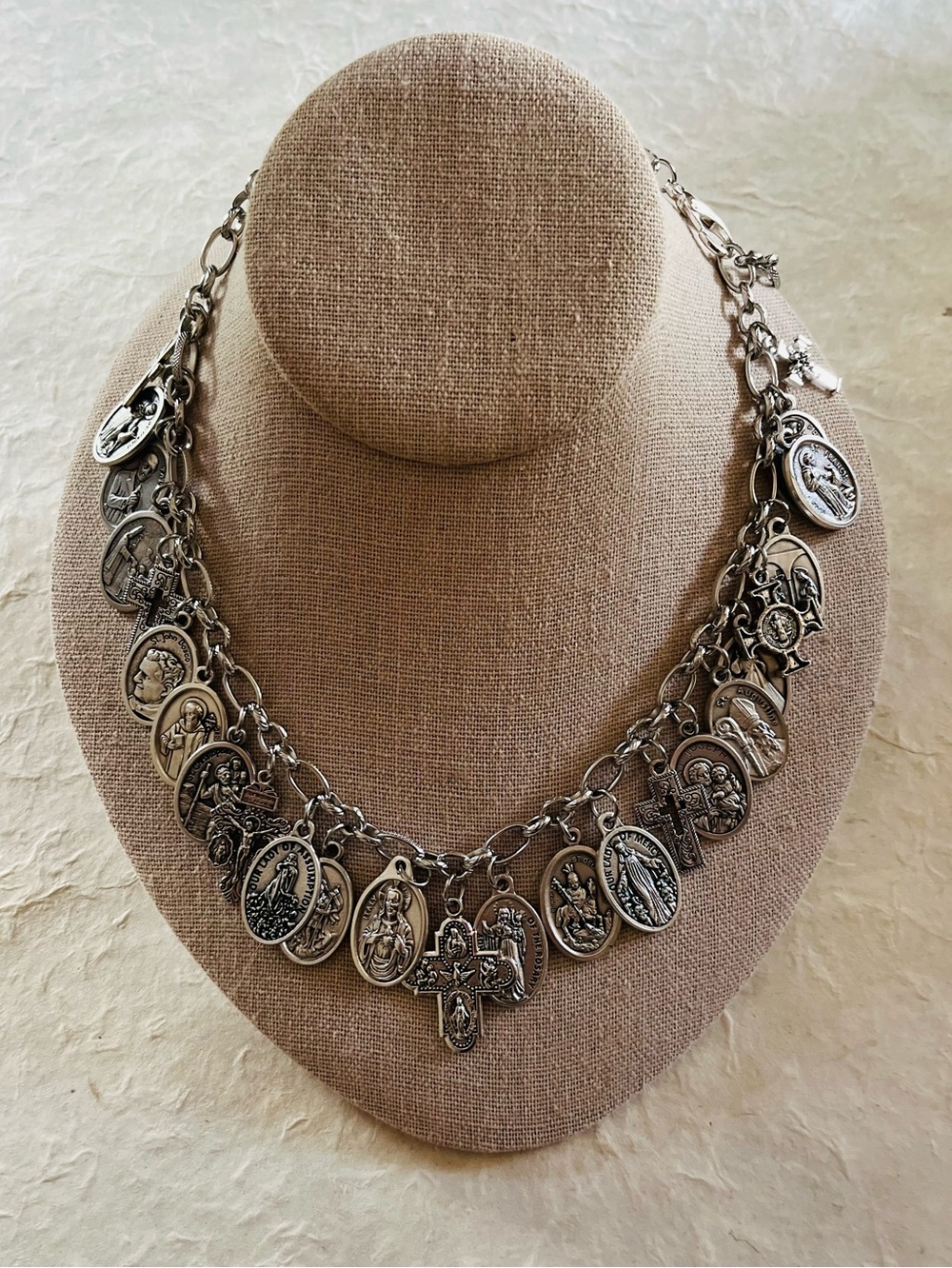 Catholic Charm Necklace Saints, Crosses - Picture 4 of 16